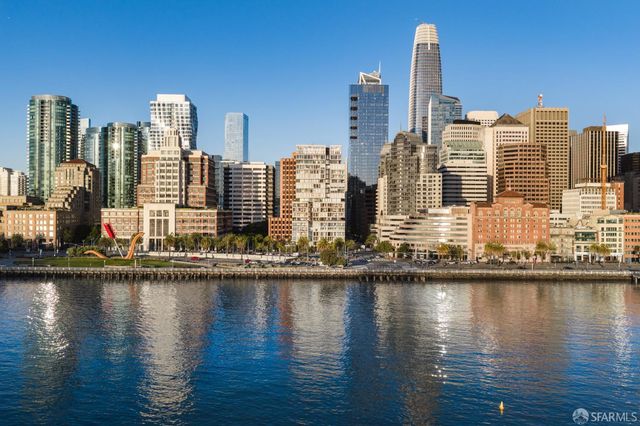 1 Steuart Lane 906, San Francisco, CA 94105