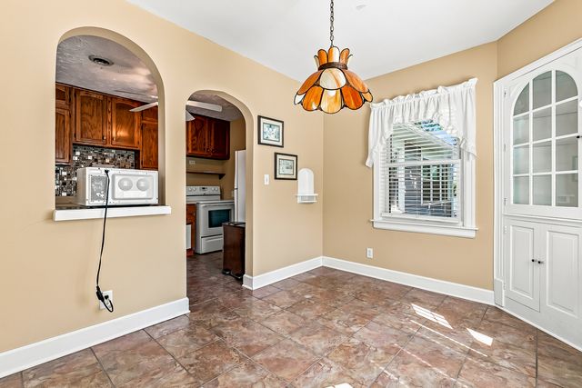 1703 S Shore Drive, Moline, IL 61265