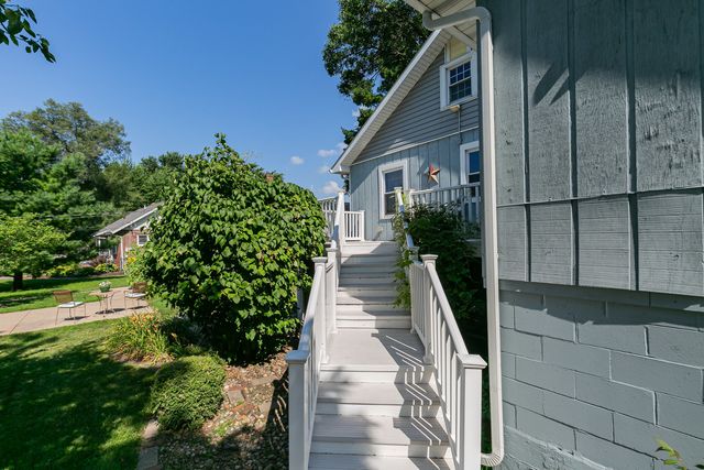 1703 S Shore Drive, Moline, IL 61265