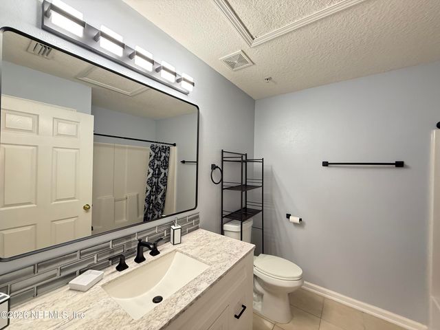 6105 MAGGIES Circle 113, Jacksonville, FL 32244