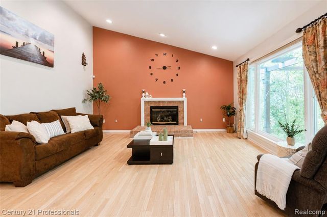 425 Cherry Grove Lane, Walled Lake, MI 48390