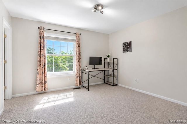 425 Cherry Grove Lane, Walled Lake, MI 48390