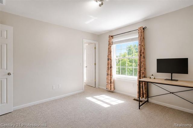 425 Cherry Grove Lane, Walled Lake, MI 48390