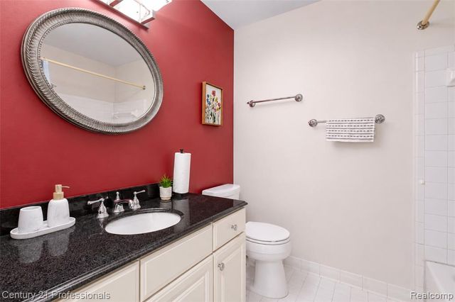 425 Cherry Grove Lane, Walled Lake, MI 48390