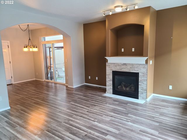 667 Se 5TH Ave, Hillsboro, OR 97123