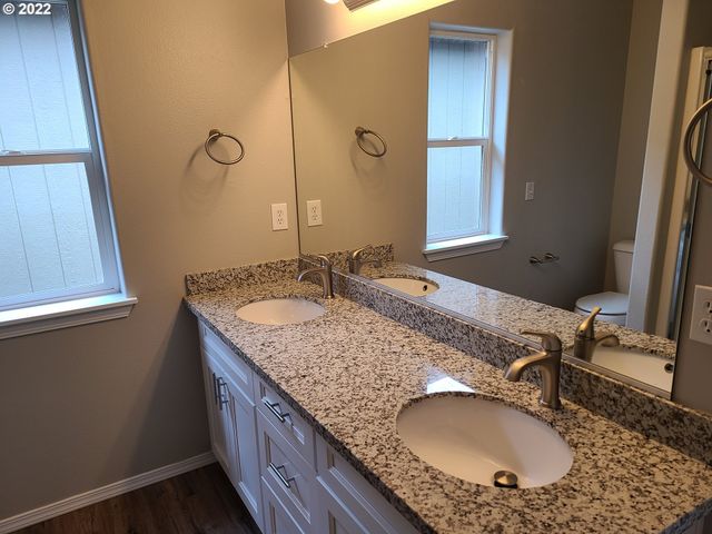 667 Se 5TH Ave, Hillsboro, OR 97123