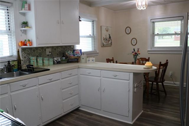 106 Mohawk Drive, King, NC 27021
