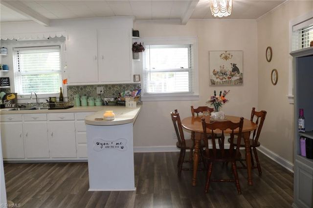 106 Mohawk Drive, King, NC 27021