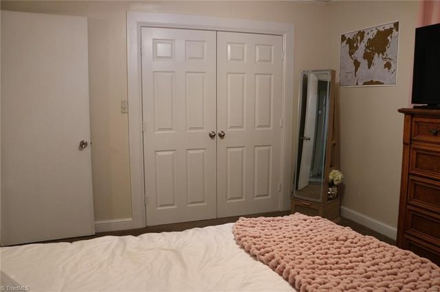 106 Mohawk Drive, King, NC 27021