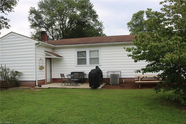 106 Mohawk Drive, King, NC 27021