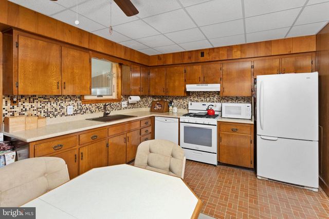 64 MAIN ST, Roebling, NJ 08554