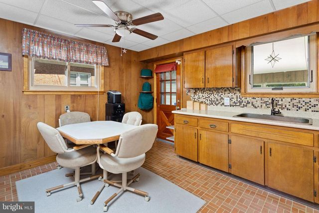 64 MAIN ST, Roebling, NJ 08554