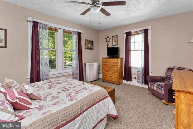64 MAIN ST, Roebling, NJ 08554