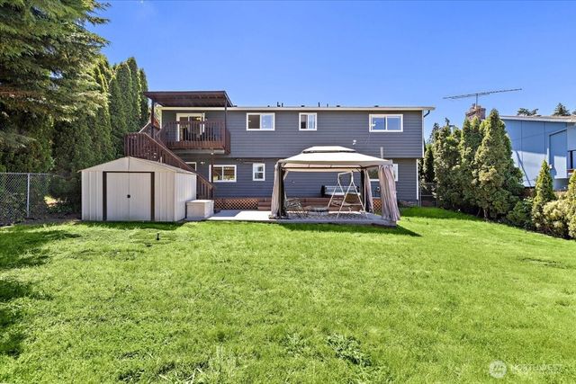 2802 NE 23rd Place, Renton, WA 98056