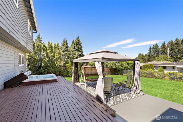 2802 NE 23rd Place, Renton, WA 98056