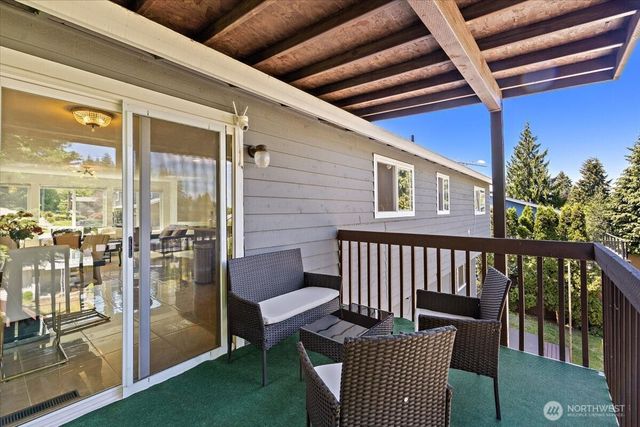 2802 NE 23rd Place, Renton, WA 98056