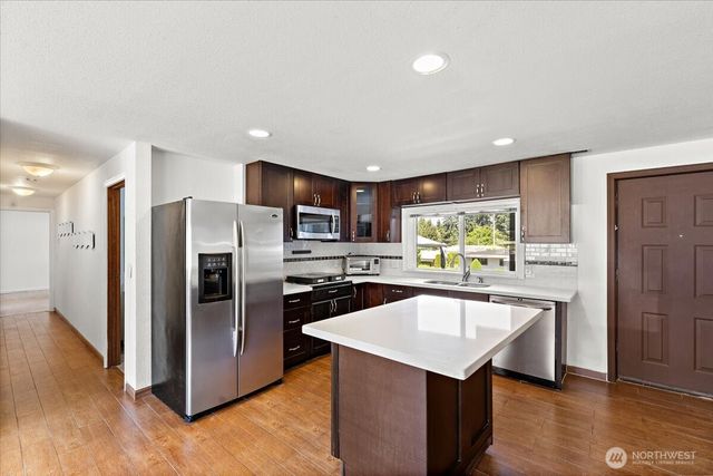 2802 NE 23rd Place, Renton, WA 98056