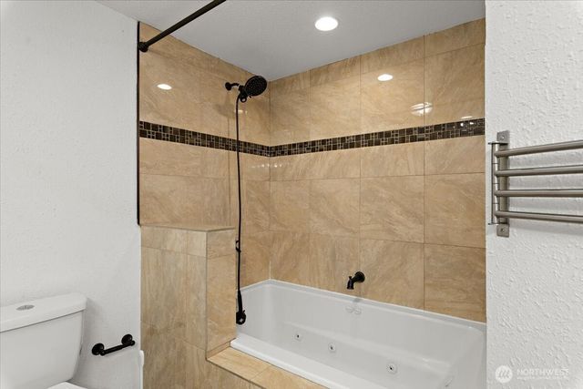 2802 NE 23rd Place, Renton, WA 98056