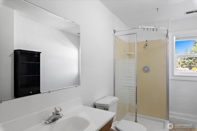 2802 NE 23rd Place, Renton, WA 98056