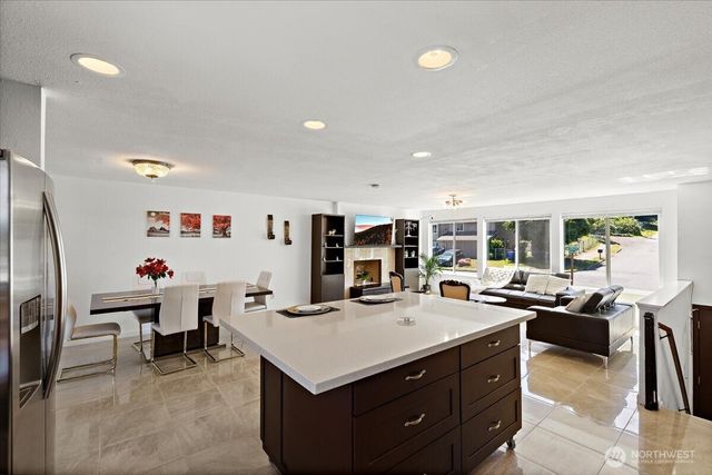 2802 NE 23rd Place, Renton, WA 98056