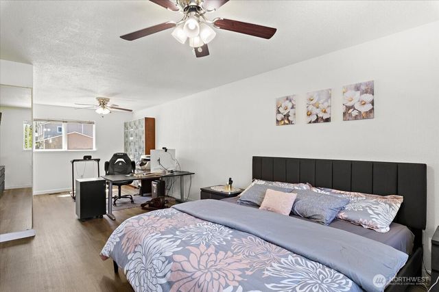 2802 NE 23rd Place, Renton, WA 98056