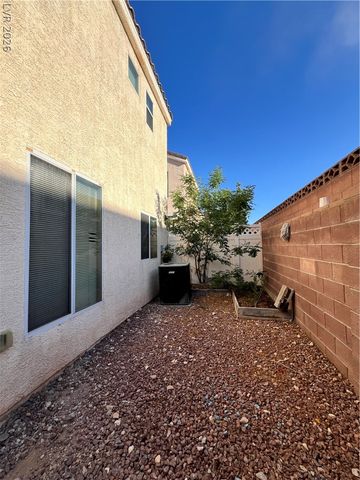 8237 Golden Flowers Street, Las Vegas, NV 89139