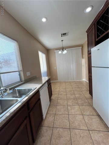 8237 Golden Flowers Street, Las Vegas, NV 89139