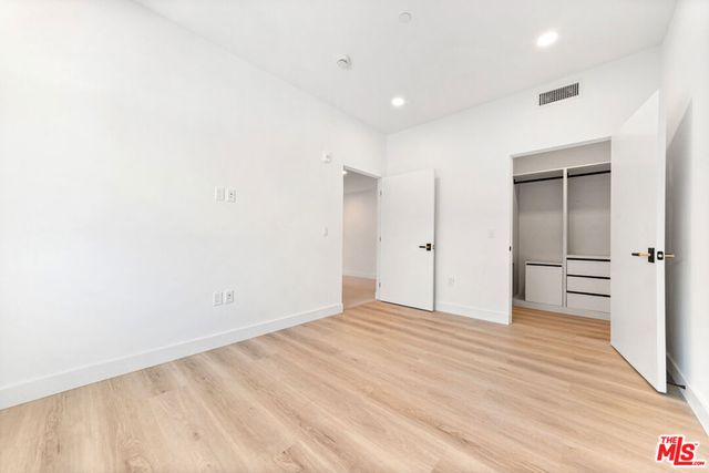 1257 N Sweetzer Avenue 101, West Hollywood, CA 90069