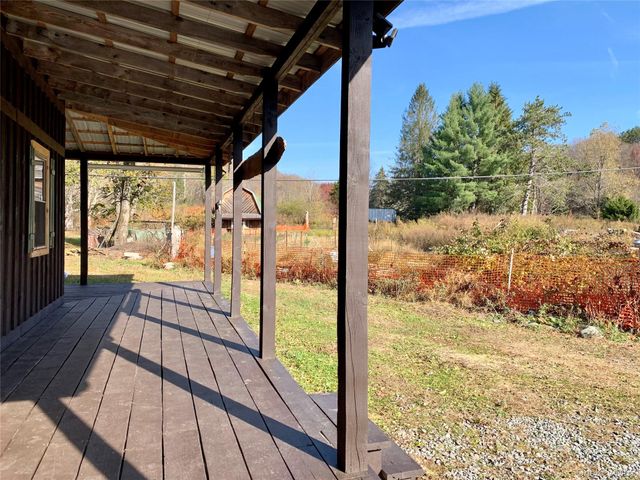 13 Grooville Road, Livingston Manor, NY 12758