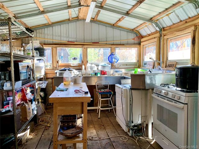 13 Grooville Road, Livingston Manor, NY 12758