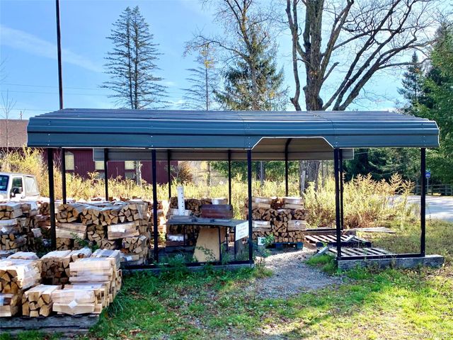 13 Grooville Road, Livingston Manor, NY 12758