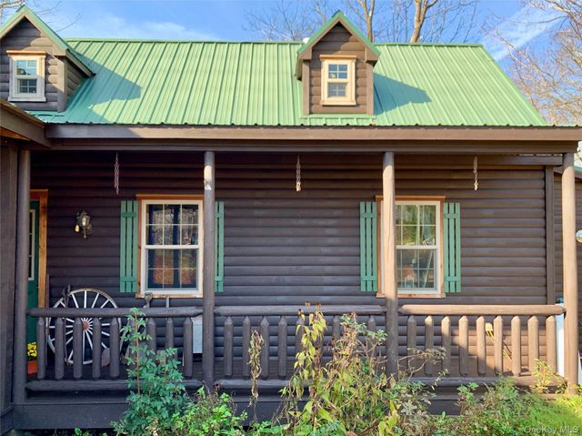 13 Grooville Road, Livingston Manor, NY 12758