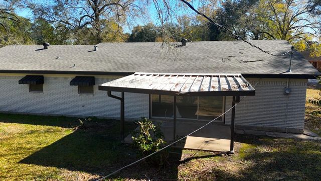 390 Bradford Drive, Beaumont, TX 77707