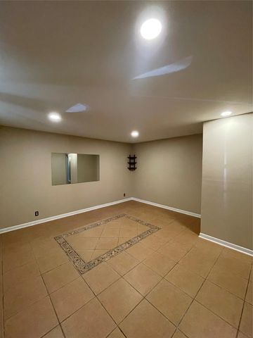 390 Bradford Drive, Beaumont, TX 77707