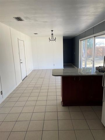 390 Bradford Drive, Beaumont, TX 77707