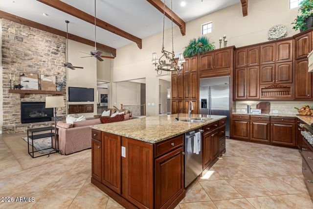 5619 E LIBBY Street, Scottsdale, AZ 85254