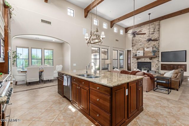 5619 E LIBBY Street, Scottsdale, AZ 85254