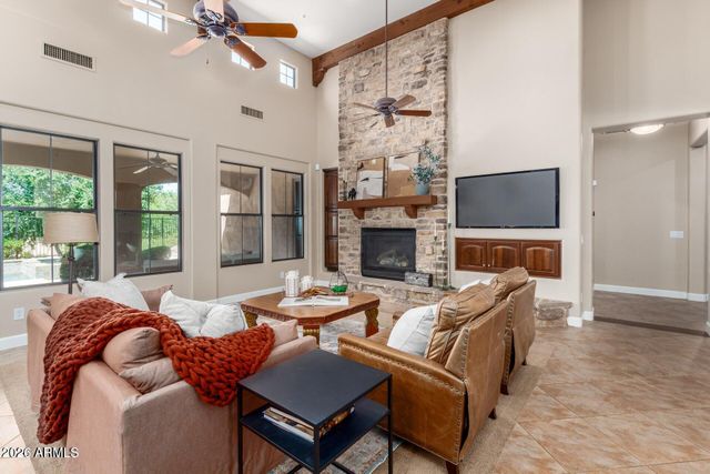 5619 E LIBBY Street, Scottsdale, AZ 85254