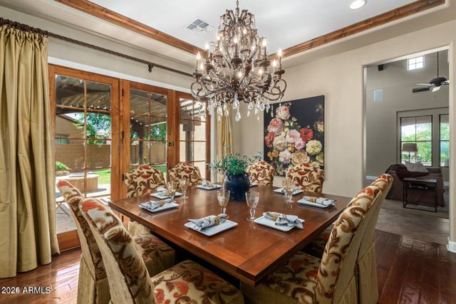 5619 E LIBBY Street, Scottsdale, AZ 85254