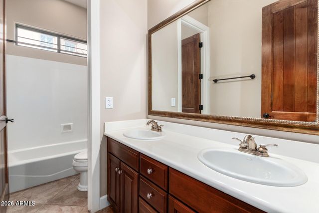 5619 E LIBBY Street, Scottsdale, AZ 85254