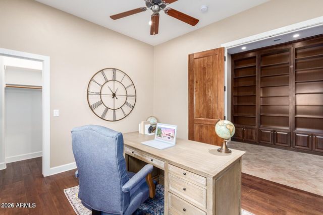 5619 E LIBBY Street, Scottsdale, AZ 85254