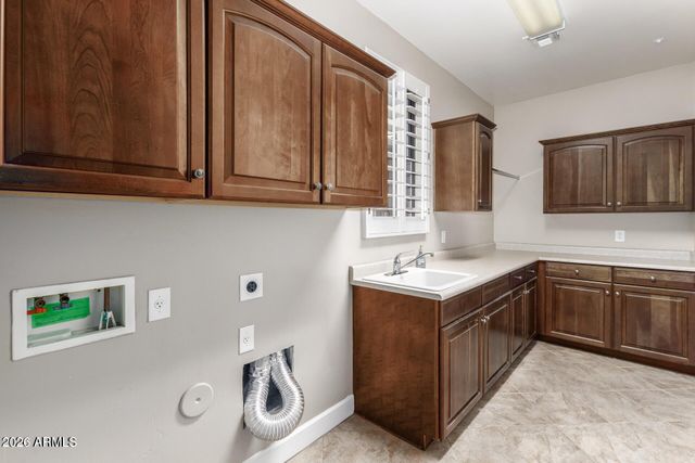 5619 E LIBBY Street, Scottsdale, AZ 85254