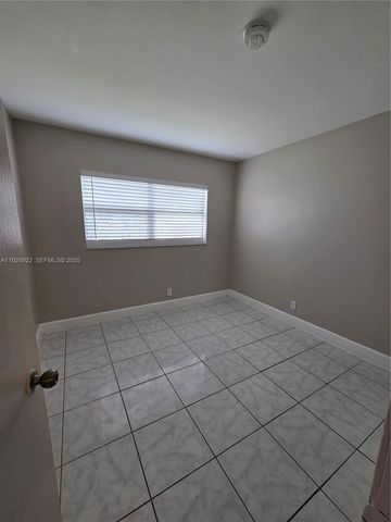 1333 S Dixie Hwy 222, Deerfield Beach, FL 33441