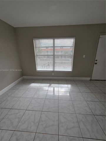 1333 S Dixie Hwy 222, Deerfield Beach, FL 33441