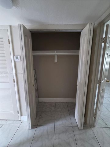 1333 S Dixie Hwy 222, Deerfield Beach, FL 33441