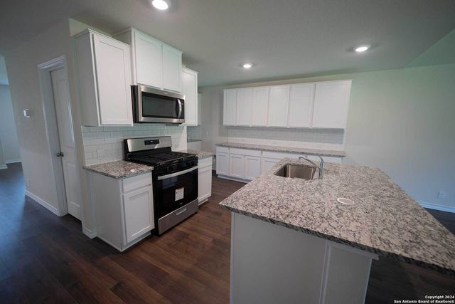 22623 Match Play, San Antonio, TX 78261