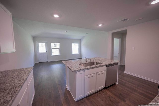 22623 Match Play, San Antonio, TX 78261