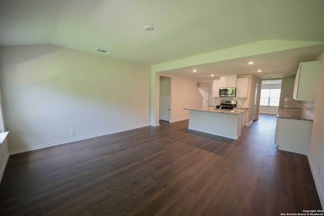 22623 Match Play, San Antonio, TX 78261