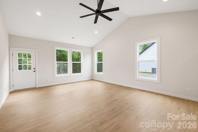 118 Dog Star Lane, Alexander, NC 28701