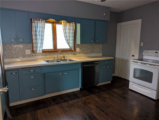 329 North Avenue, Shelby, NY 14103